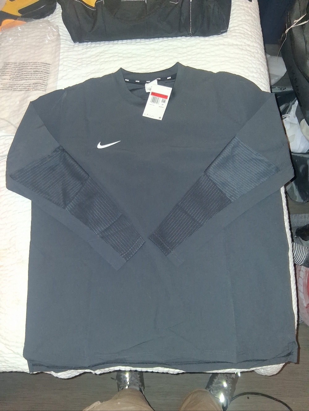 Nike Men's Charcoal Gray Long-Sleeve Baseball Pullover with Swoosh